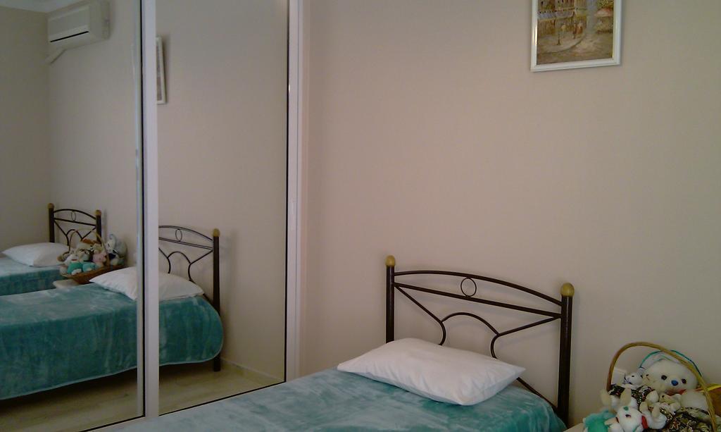 Family Apartment Patras Exterior photo